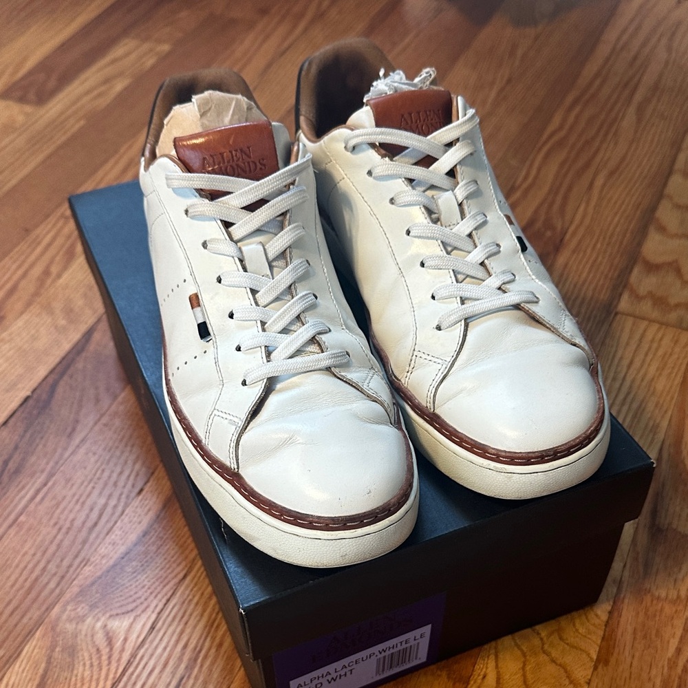 Men's white Allen Edmonds Alpha Lace-up 7 1/2 used